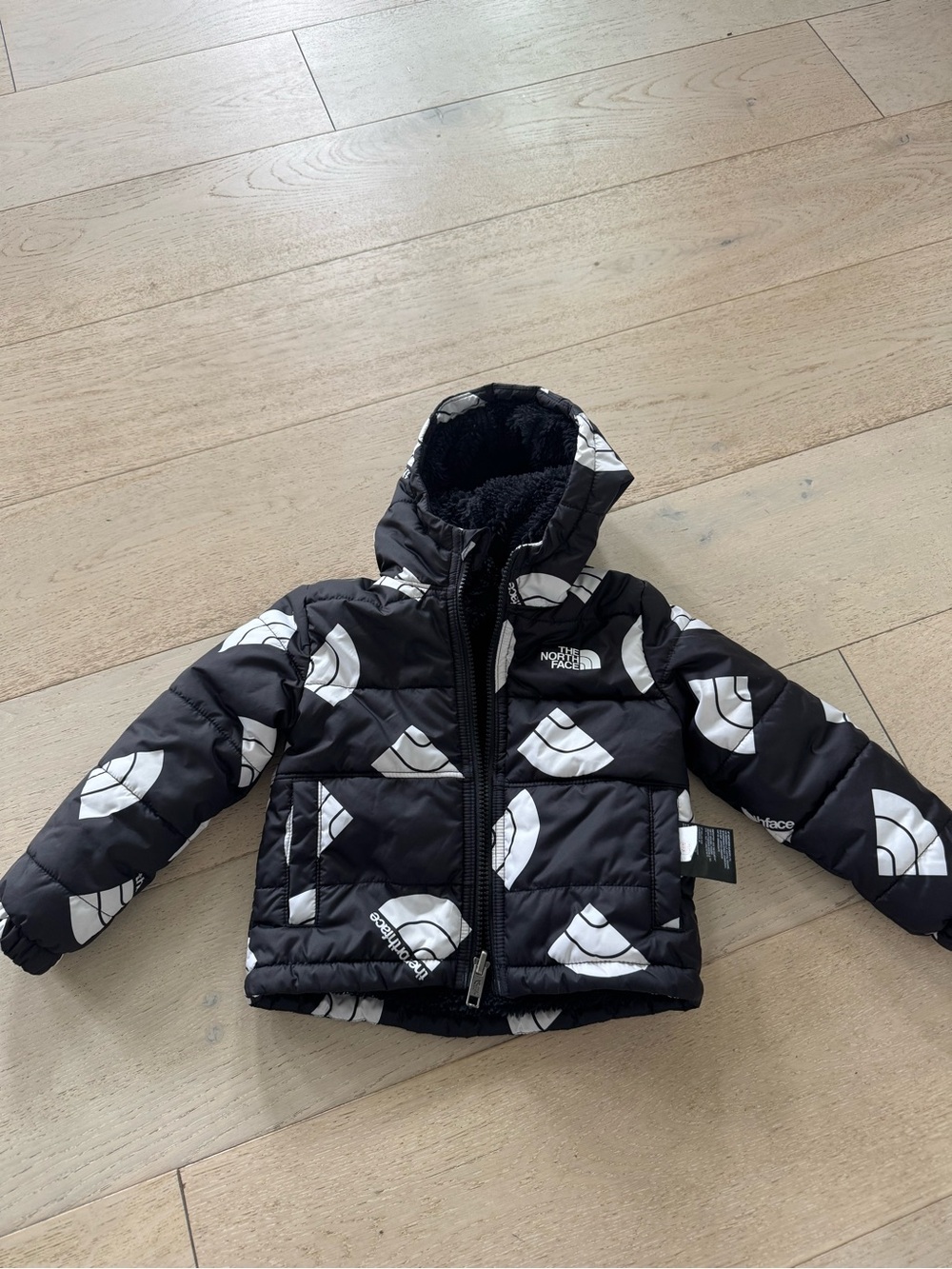 The North Face baby Kids Reversible Jacket 2 - Picture 4 of 8
